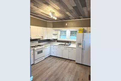 2532 Johnson Street, West Brooklyn, IL 61378 - Photo 2