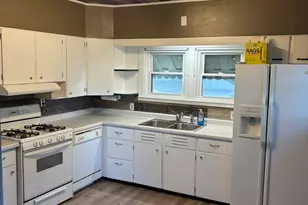 2532 Johnson St, West Brooklyn, IL 61378 - Photo 2