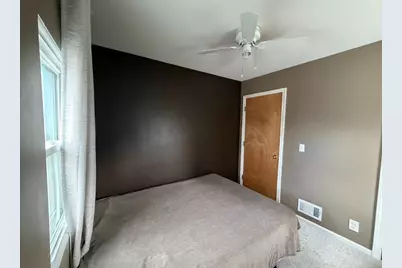 5540 N Fairview Avenue, Chicago, IL 60656 - Photo 24