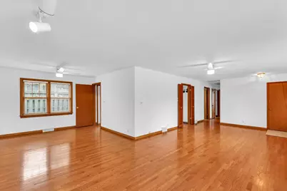 617 W John Street, Champaign, IL 61820 - Photo 8