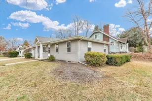 617 W John St, Champaign, IL 61820 - Photo 24