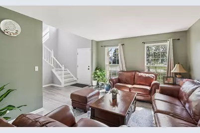 1290 E Fox Chase Drive, Round Lake Beach, IL 60073 - Photo 6