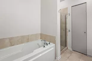 500 W Superior St, Chicago, IL 60654 - Photo 14