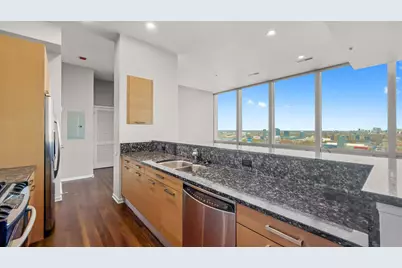 500 W Superior Street #2002, Chicago, IL 60654 - Photo 8