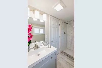 [Address not provided], Brookfield, IL 60513 - Photo 22