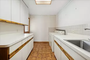 43W880 Pathfinder Dr, Elburn, IL 60119 - Photo 12