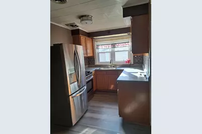 7807 Parkside Avenue, Burbank, IL 60459 - Photo 8