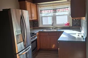 7807 Parkside Ave, Burbank, IL 60459 - Photo 8