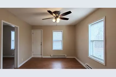 839 N Broadway Street #2, Joliet, IL 60435 - Photo 4