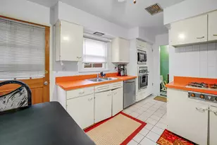 706 E Shabonee Trail, Mount Prospect, IL 60056 - Photo 6