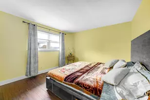 706 E Shabonee Trail, Mount Prospect, IL 60056 - Photo 14