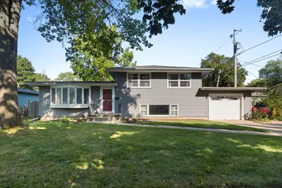 324 Alma Terrace, Cary, IL 60013 - Photo 2
