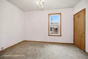 9611 S Homan Ave, Evergreen Park, IL 60805 - Photo 16