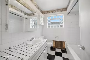 9611 S Homan Ave, Evergreen Park, IL 60805 - Photo 14