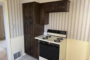 5320 S Oak Park Ave, Chicago, IL 60638 - Photo 8