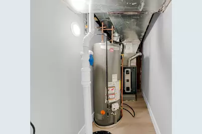 4721 W Warwick Avenue, Chicago, IL 60641 - Photo 32