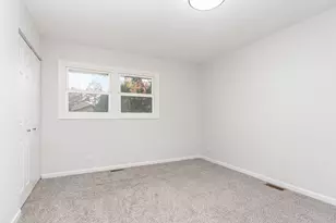 2S261 Sanchez Dr, Warrenville, IL 60555 - Photo 18