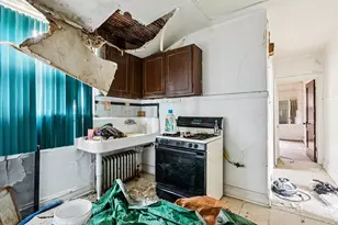 3057 E 79th Pl, Chicago, IL 60617 - Photo 6