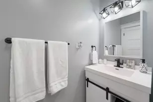 2039 W 23rd St, Chicago, IL 60608 - Photo 10