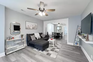 2039 W 23rd St, Chicago, IL 60608 - Photo 18