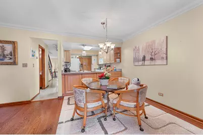 1354 W Byron Avenue #D, Addison, IL 60101 - Photo 10