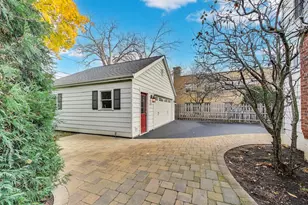 228 E Center Ave, Lake Bluff, IL 60044 - Photo 36