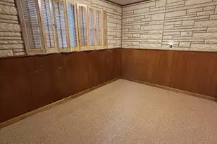 18745 Queens Rd, Homewood, IL 60430 - Photo 36