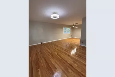 18745 Queens Road, Homewood, IL 60430 - Photo 10