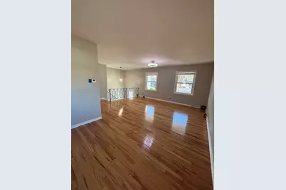 18745 Queens Road, Homewood, IL 60430 - Photo 8