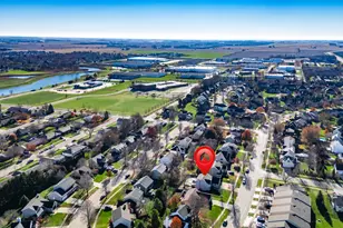 932 Foxpointe Dr, Sycamore, IL 60178 - Photo 12