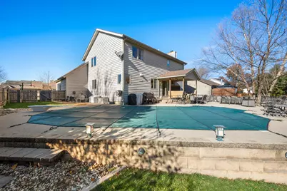 932 Foxpointe Drive, Sycamore, IL 60178 - Photo 6