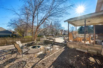 932 Foxpointe Drive, Sycamore, IL 60178 - Photo 8