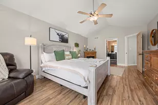 932 Foxpointe Dr, Sycamore, IL 60178 - Photo 32