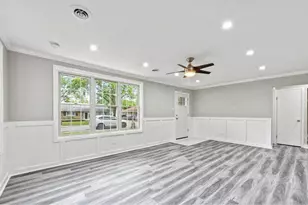 19 Apple Ln, Park Forest, IL 60466 - Photo 2