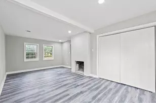 19 Apple Ln, Park Forest, IL 60466 - Photo 8