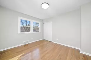 1404 S Birch Dr, Mount Prospect, IL 60056 - Photo 10