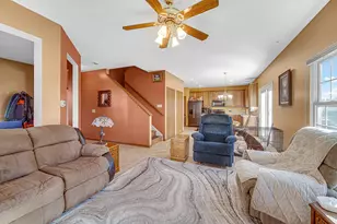 188 Breckenridge Ct, Gilberts, IL 60136 - Photo 4