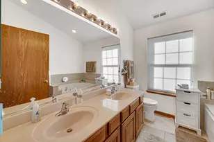 188 Breckenridge Ct, Gilberts, IL 60136 - Photo 12