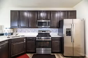 8512 Stillwater Rd, Wonder Lake, IL 60097 - Photo 6