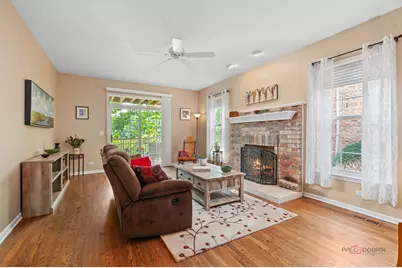 1316 Christine Court, Vernon Hills, IL 60061 - Photo 22