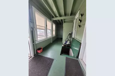 9732 S Houston Avenue, Chicago, IL 60617 - Photo 2