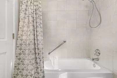 395 N Delaplaine Road #1W, Riverside, IL 60546 - Photo 16