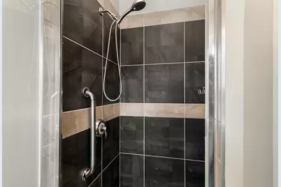 395 N Delaplaine Road #1W, Riverside, IL 60546 - Photo 14