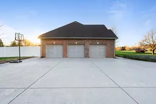 3218 Woodhaven Dr, Bourbonnais, IL 60914 - Photo 66