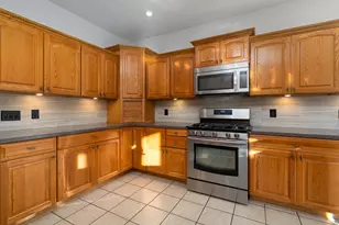 3218 Woodhaven Dr, Bourbonnais, IL 60914 - Photo 4