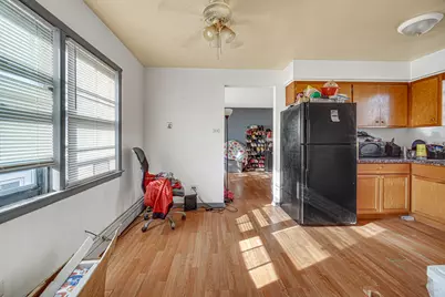 7915 S Dobson Avenue, Chicago, IL 60619 - Photo 18