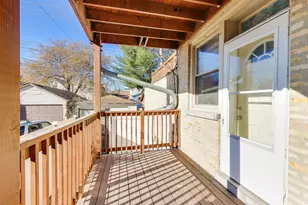 4411 W Wilson Ave, Chicago, IL 60630 - Photo 20