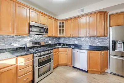 4411 W Wilson Avenue #1, Chicago, IL 60630 - Photo 10