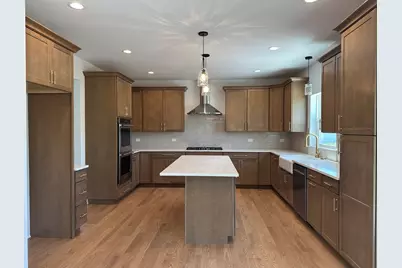 16440 W Cottonwood Drive, Lockport, IL 60441 - Photo 2