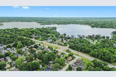 35706 N Benjamin Avenue, Ingleside, IL 60041 - Photo 4